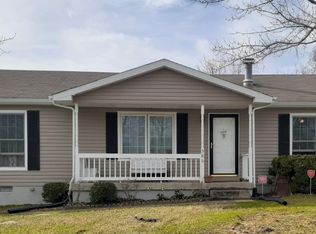 586 Shady Crest Dr, La Vergne, TN 37086