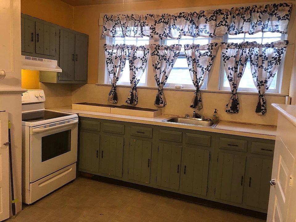 1st image of 174 Ulster Ave #3
