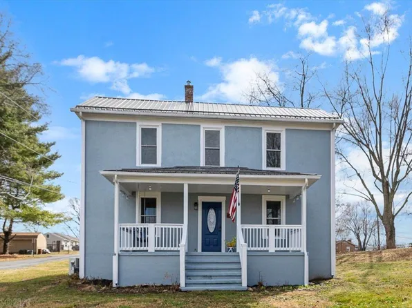 1200 4th St, Radford, VA 24141