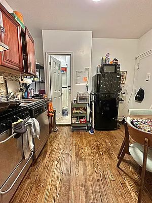 2nd image of 318 E 78th St APT 10