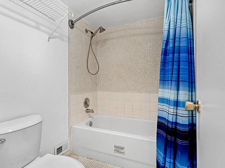 1021 Flame Vine Ave — Photo 19