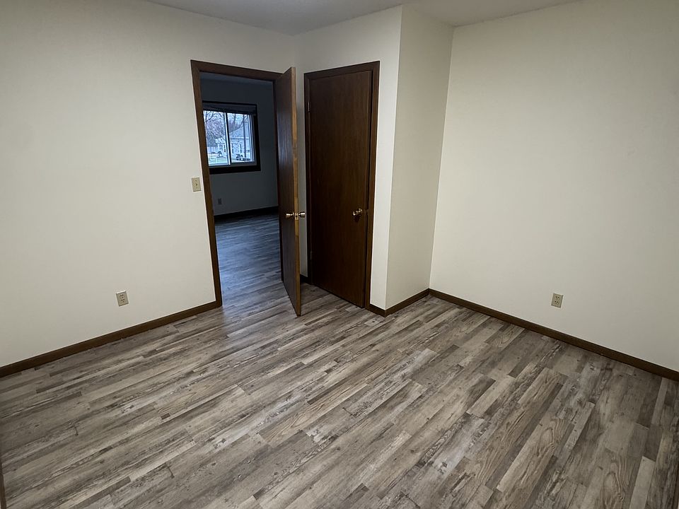 1st image of 1104 11th Ave #3