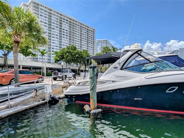 300 Bayview Dr APT 206, Sunny Isles Beach, FL 33160