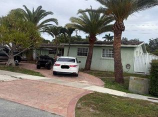 8521 NW 185th Ter, Hialeah, FL 33015