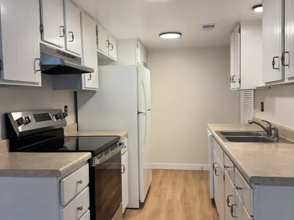 1204 Sable Blvd, Aurora, CO 80011