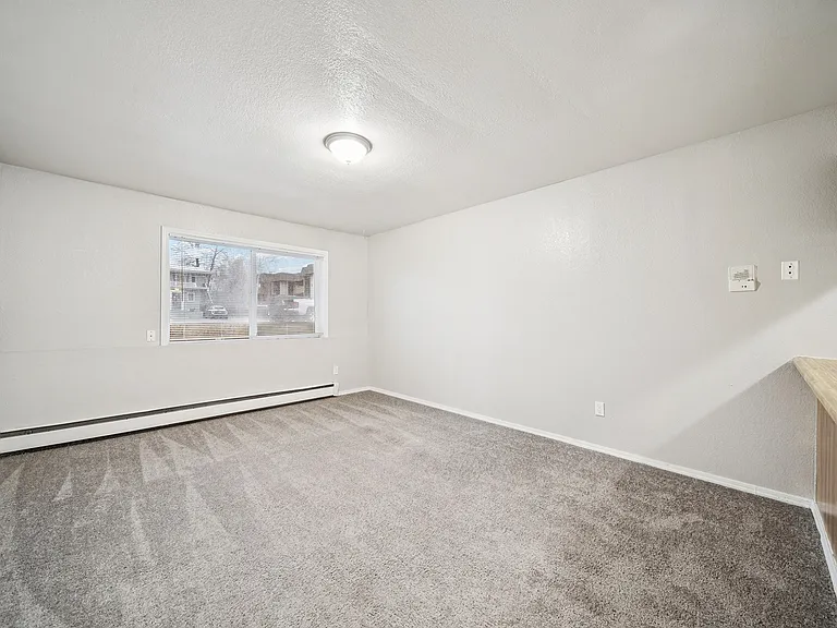Nicole Apartments — Photo 18