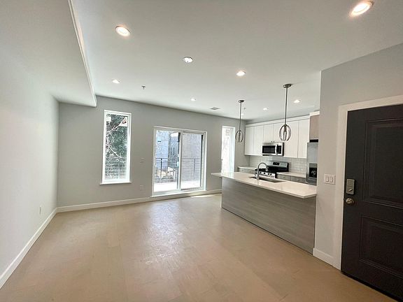 3rd image of 1200 N 7th St #2C