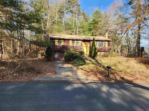 9 Strawberry Hill Road, Derry, NH 03038
