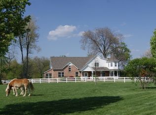 3720 Ridge View Rd, Edwardsville, IL 62025