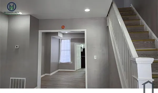 759 Bartlett Ave — Photo 6