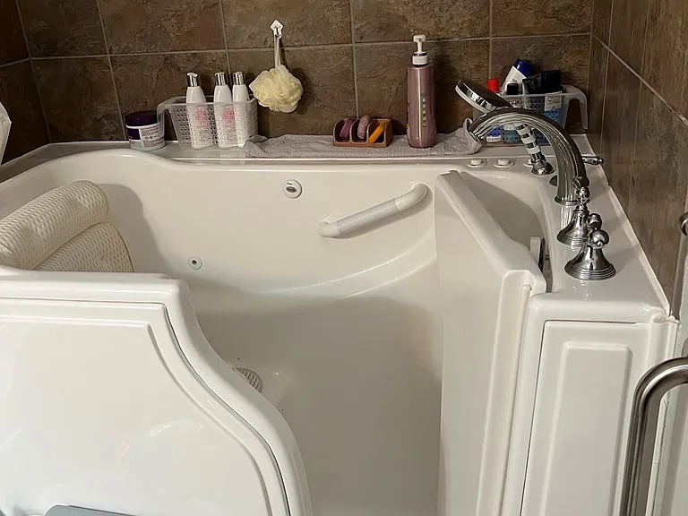 102 Aspen Dr — Photo 18
