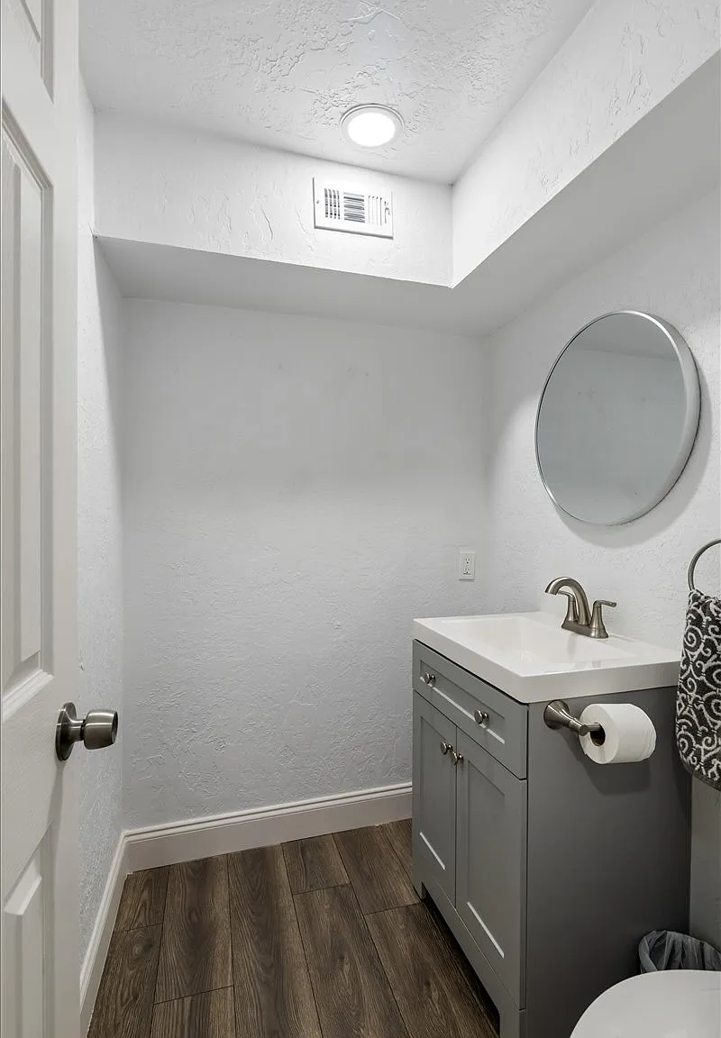 122 Northeast Angus Street - 1 — Photo 4