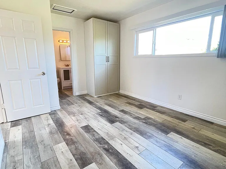 11666 Davis St — Photo 18