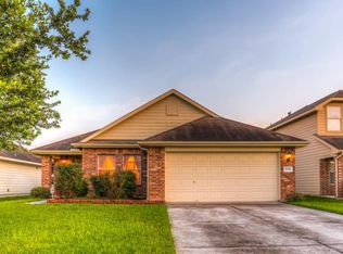 8726 Farm Ridge Ln, Humble, TX 77338