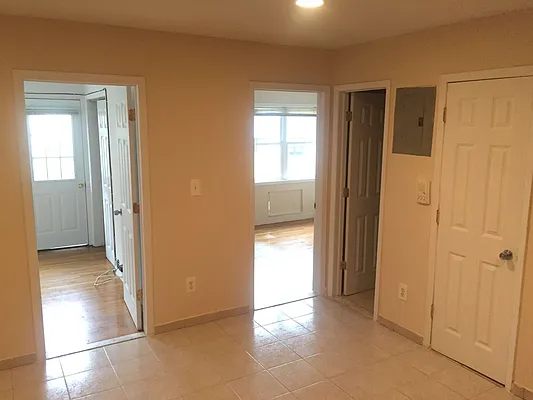 Rented by Realty Extra Group LTD | media 40