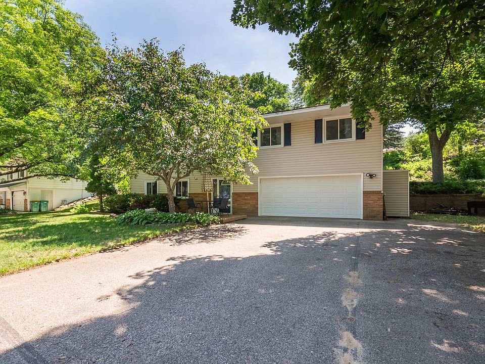 1st image of 12905 Viking Dr
