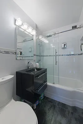 Sold by Reliance Realty Partners LLC  | media 6