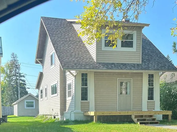 603 6th St, International Falls, MN 56649