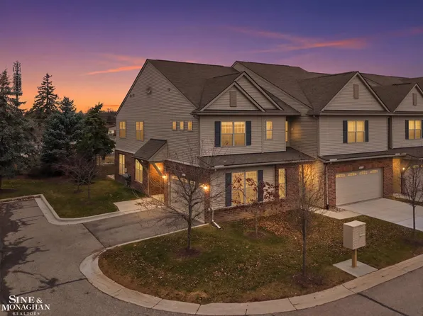 49111 Charnwood Dr, Macomb, MI 48042