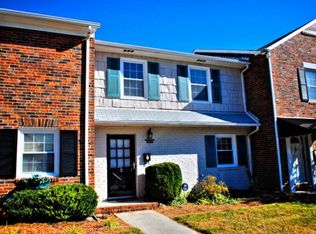 2914 F Saint Marks Rd, Winston Salem, NC 27103