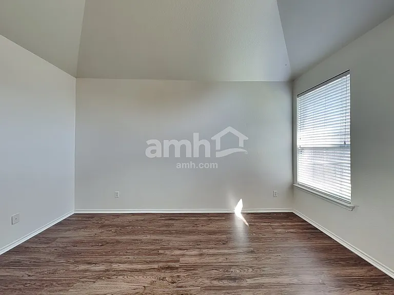 617 Bur Oak Dr — Photo 13