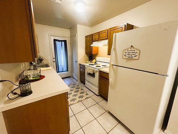 5th image of 9200 Snowberry Dr