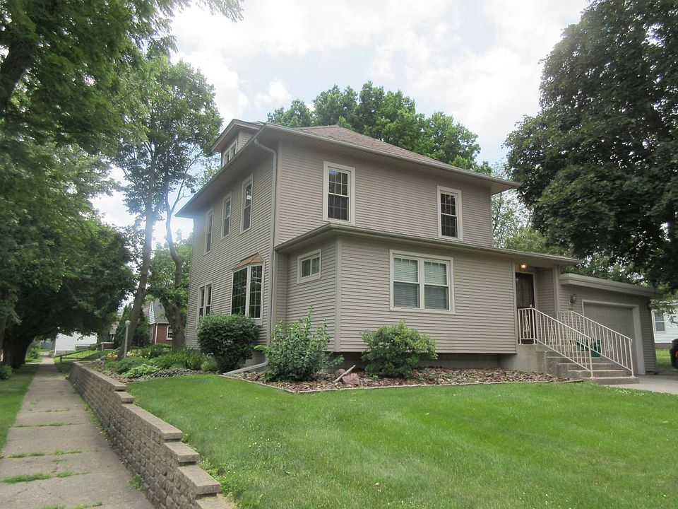 1st image of 901 Sherman St