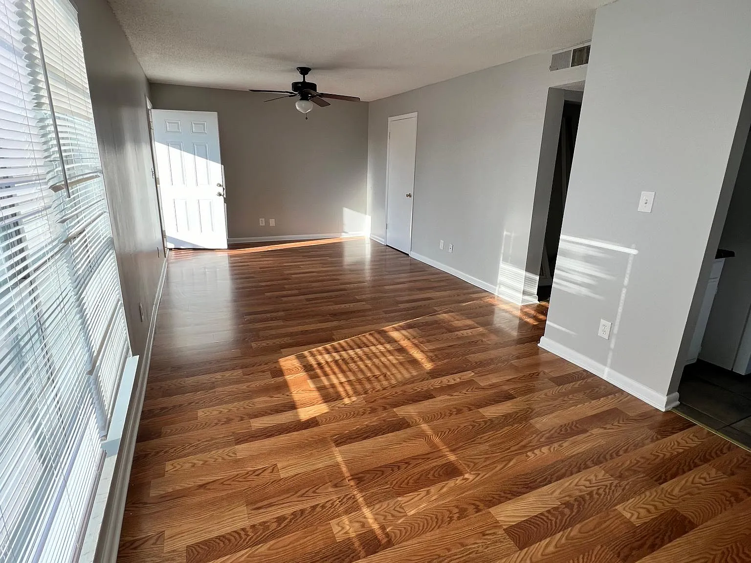 2 bed, 862 sqft, $875 — Photo 4