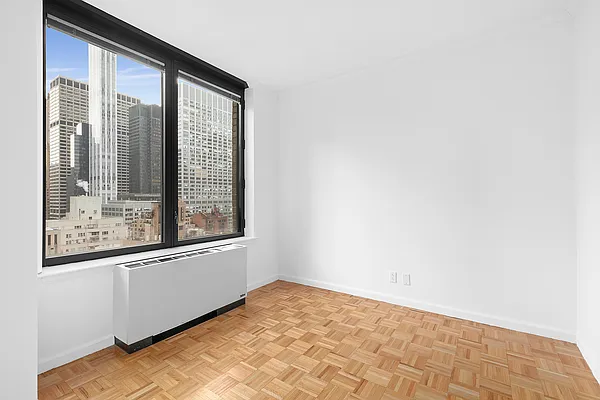 Rented by Corcoran | media 18