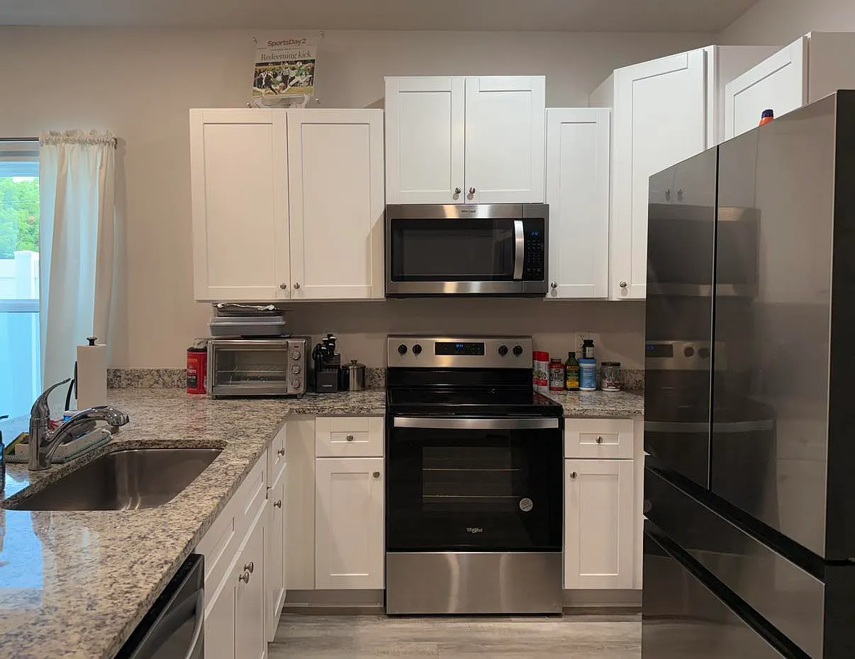 3 bed, 1553 sqft, $2,150 — Photo 4