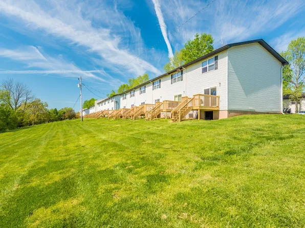 River Hill Townhomes