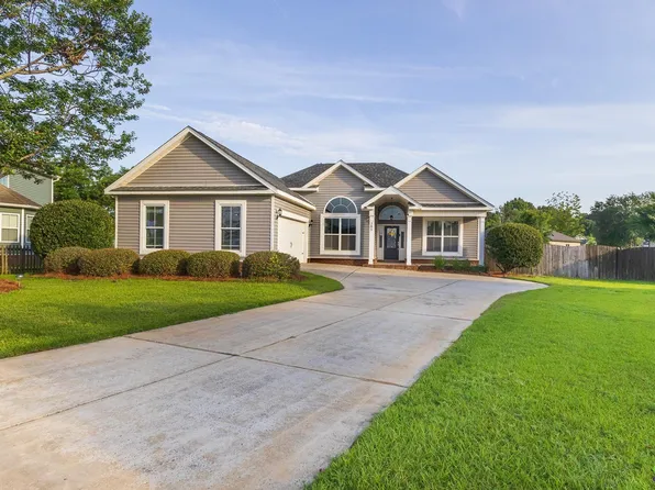 205 Courthouse Ln, Warner Robins, GA 31088