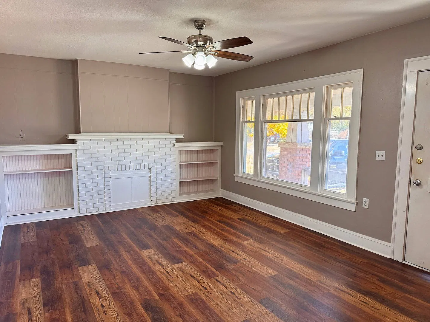 1710 Monroe St — Photo 3