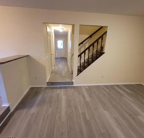 348 Cotswold Pl — Photo 14