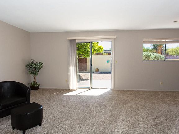 4th image of 1164 N Westervelt Ave