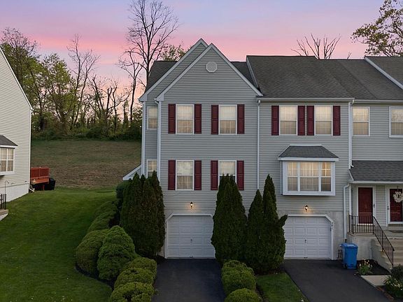 4th image of 239 Spring Valley Way