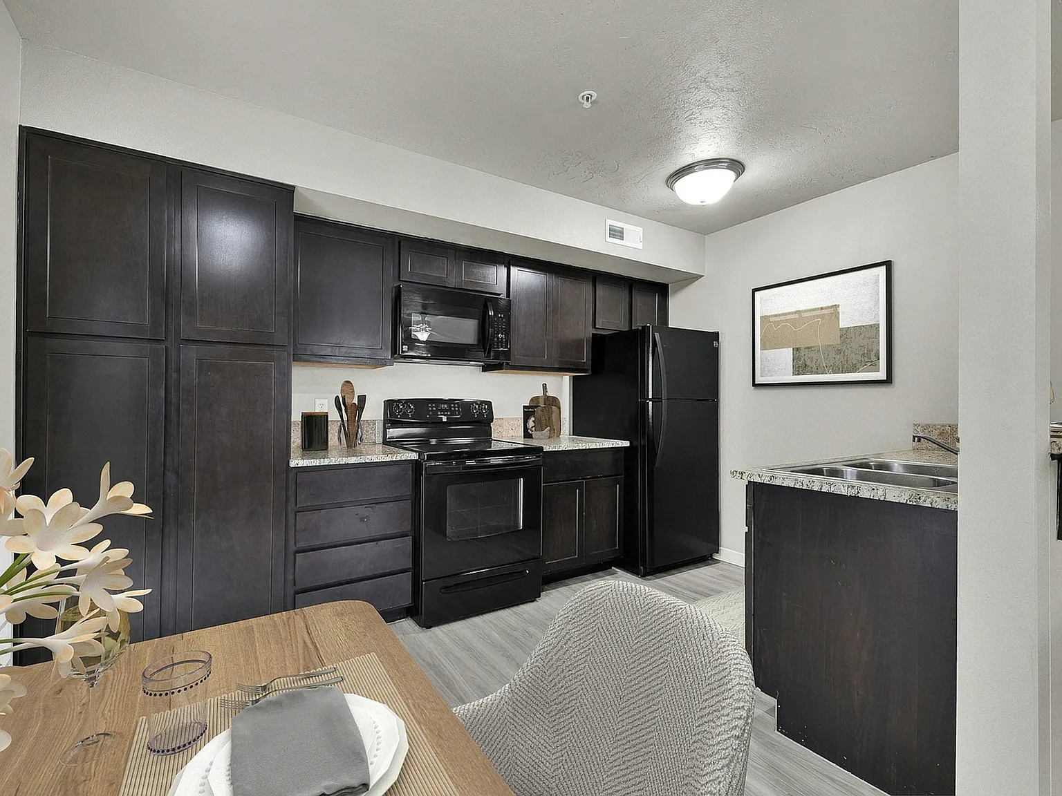 Centerpoint Townhomes — Photo 1