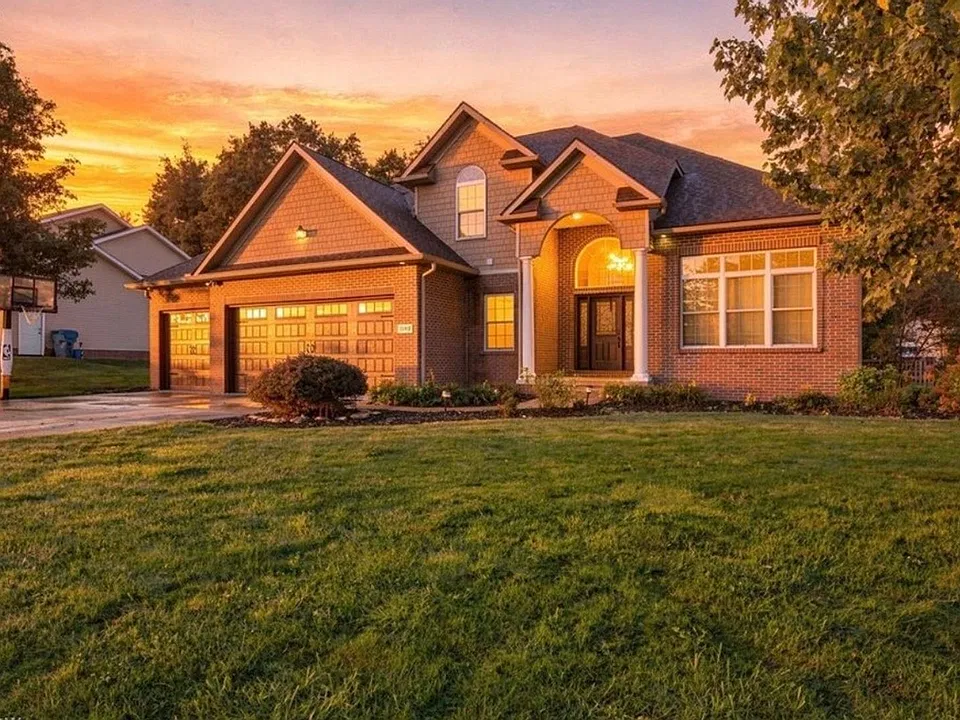 2807 Alexandria Ct