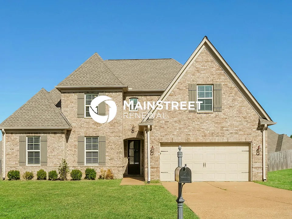 90 Fairway Hills Dr