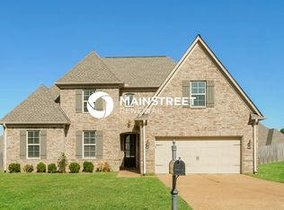 90 Fairway Hills Dr, Oakland, TN 38060