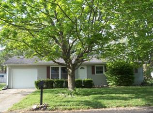 2006 Johnson Ave, Charleston, IL 61920