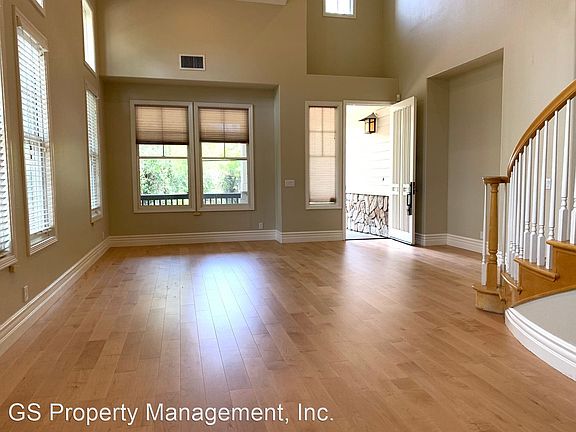 5th image of 161 Serra Ct