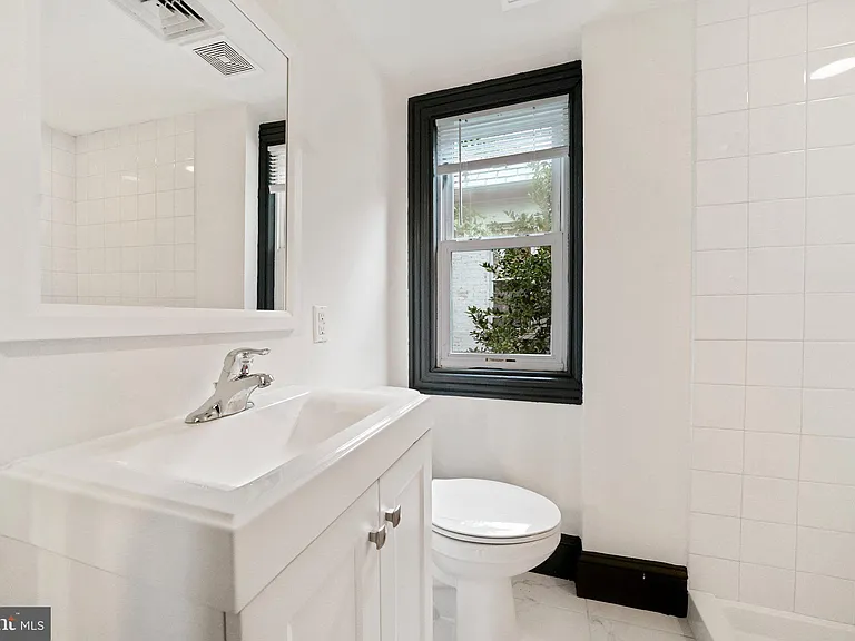 119 S Broad St #3 — Photo 4