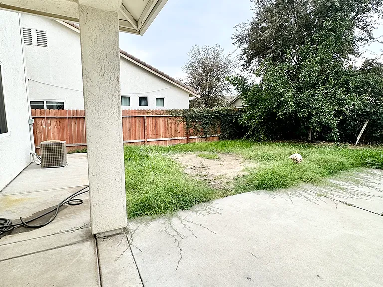 3567 Sarasota Ave — Photo 22