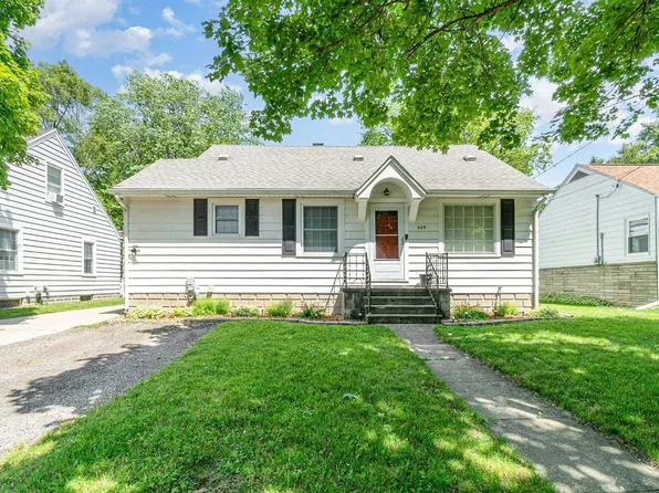 609 Hart St, Essexville, MI 48732