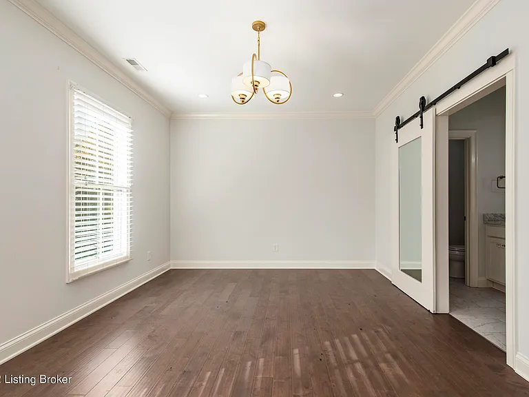 9409 Civic Way — Photo 16