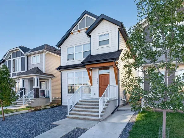 191 E Magnolia Way SE, Calgary, AB T3M 3M7
