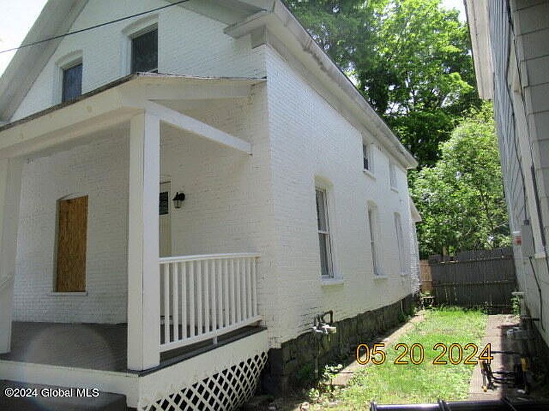 5th image of 9 William Street