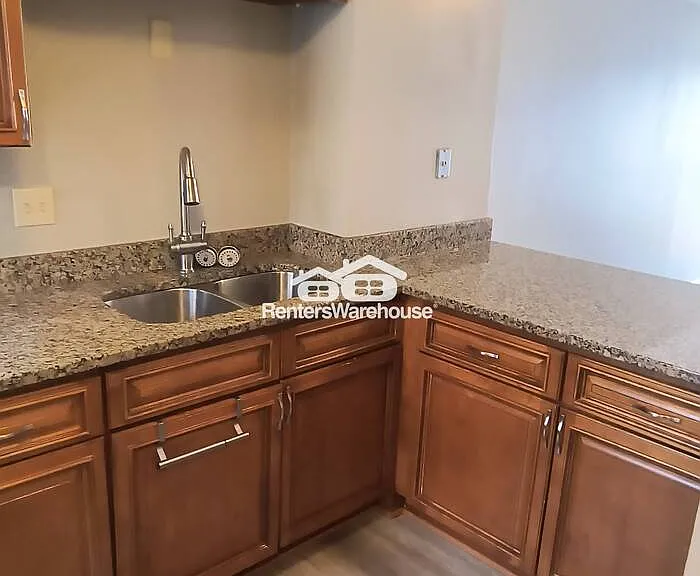 1611 Glenwood Ave #1 — Photo 8