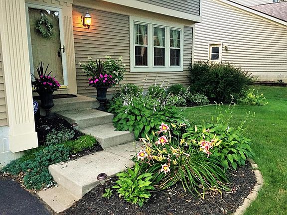3rd image of 146 Brookhill Dr